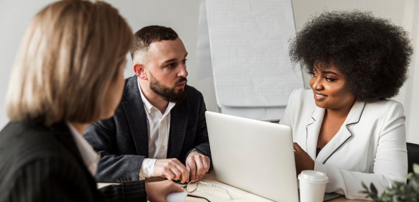 Recrutar com pressa sai caro: impactos diretos no turnover